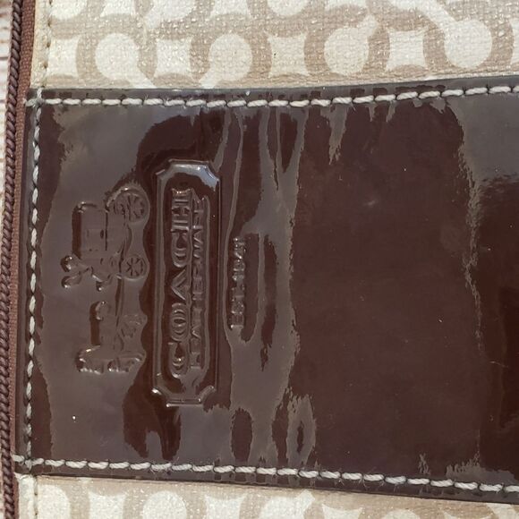 Coach Wristlet   - Picture 3 of 12